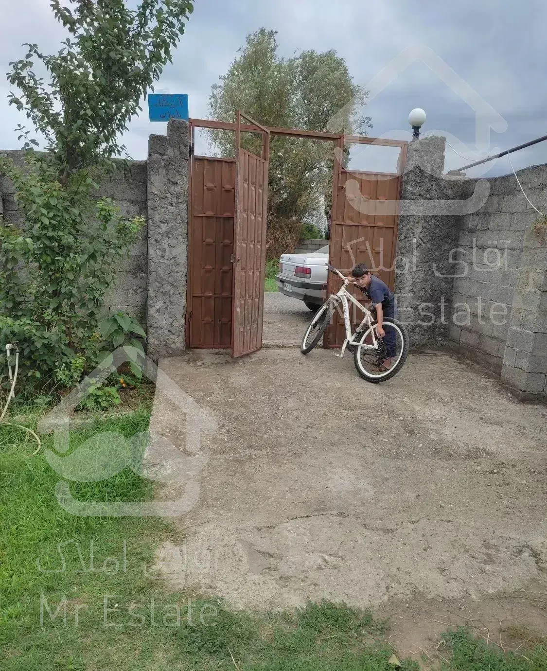 فروش ویلا ساحلی بر جاده اصلی