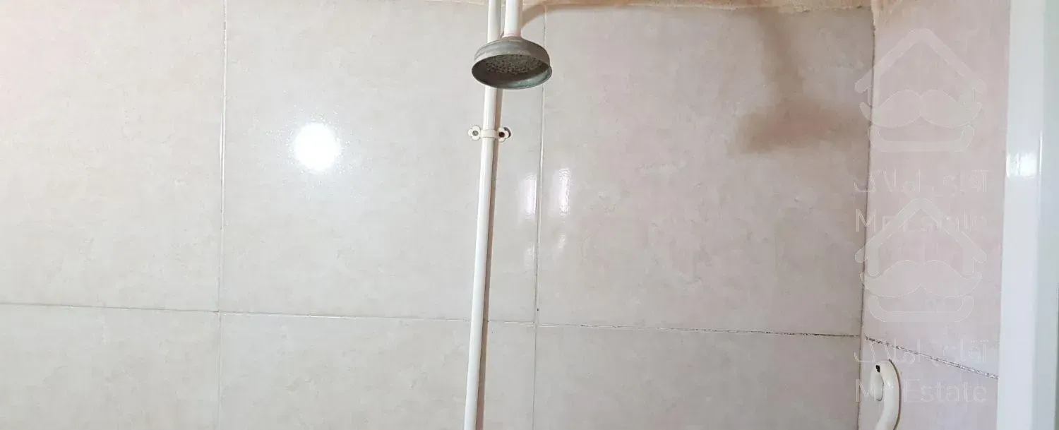 سویت حیاط دار تمیز و مرتب