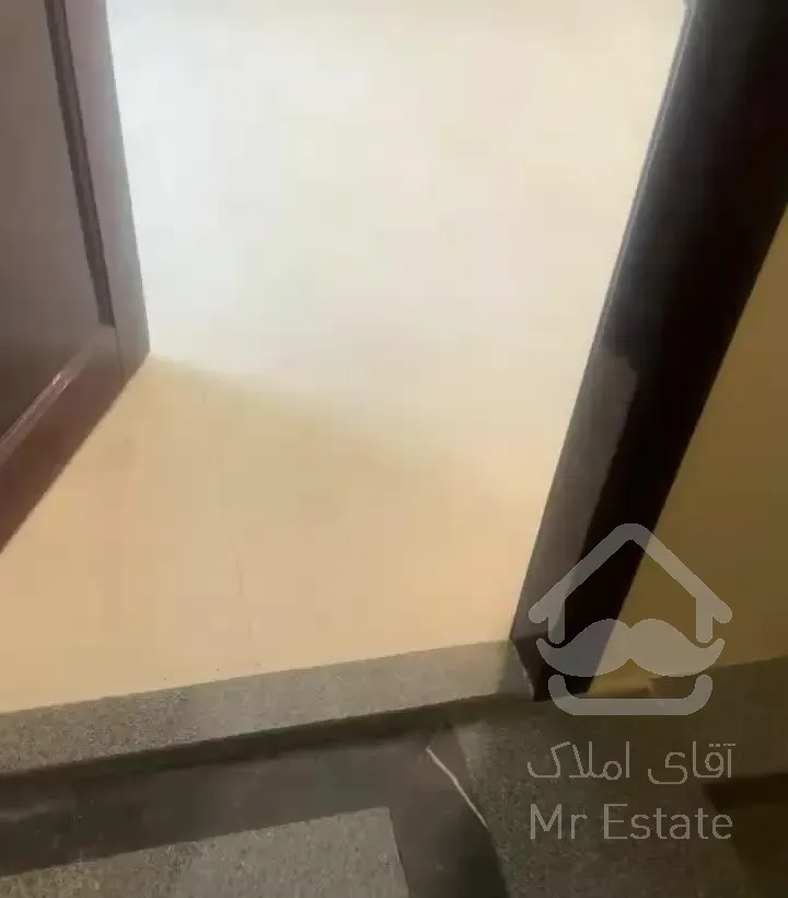 ۱۱۰متر۳خواب ۲پارکینگ تکواحدی،روف گاردن