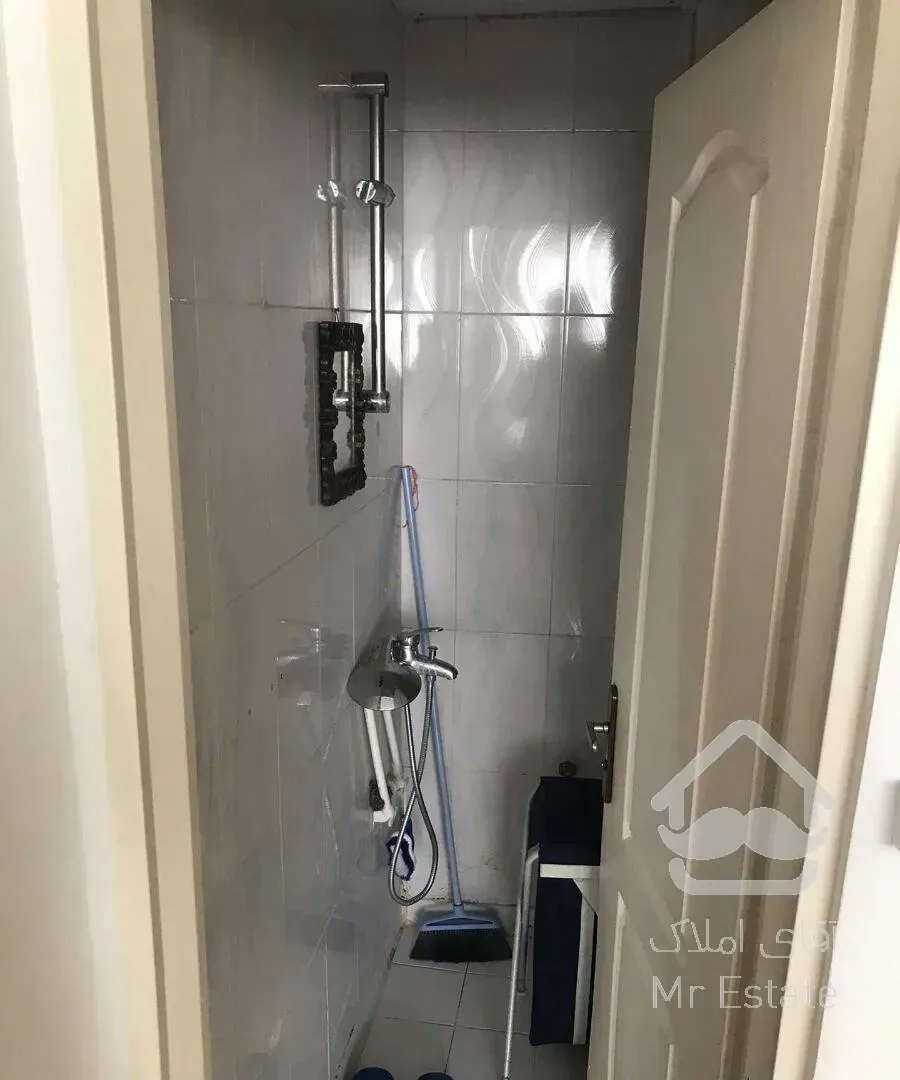 کرج ٩٢ متری خوش نقشه غرق نور