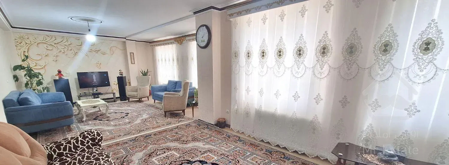 فروش واحد ۱۱۴ متری /یادگار امام/تکواحدی