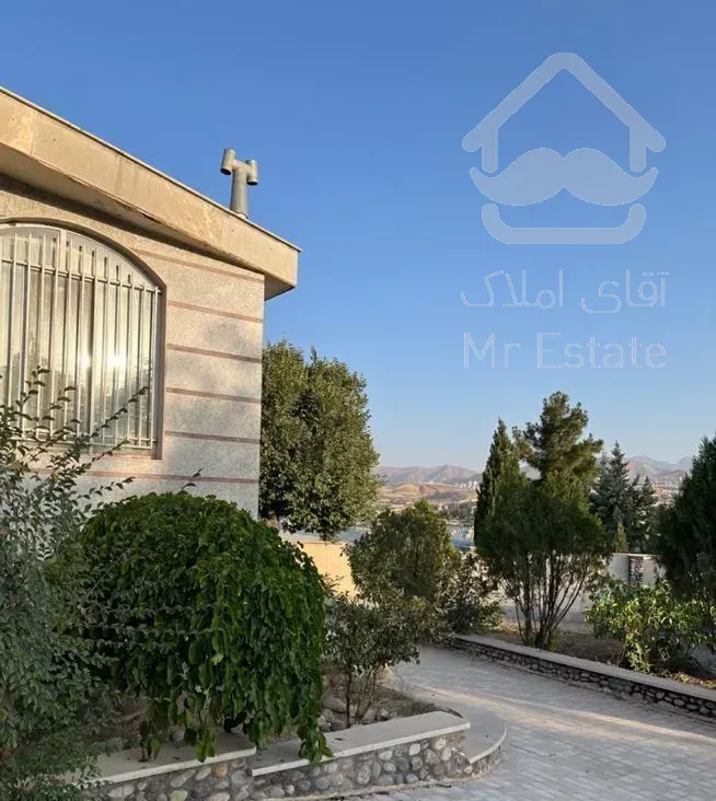 فروش خانه ویلایی ۲۵۰ متری ۳ خوابه