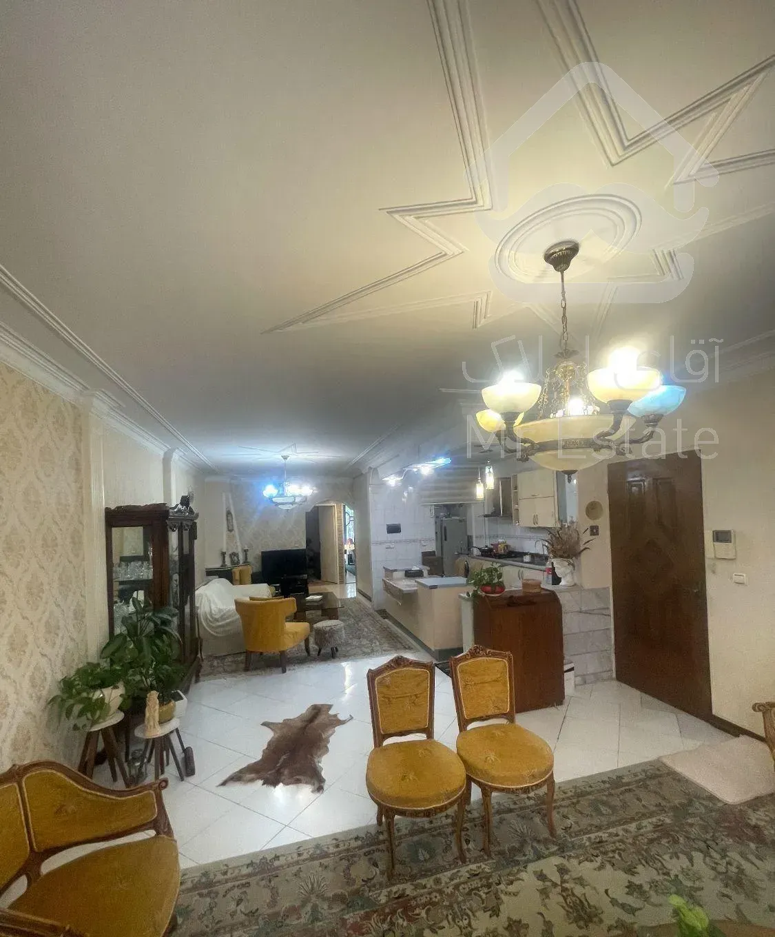 فروش آپارتمان ۹۳ متری ۲ خوابه طبقه ۱ در قنات‌کوثر