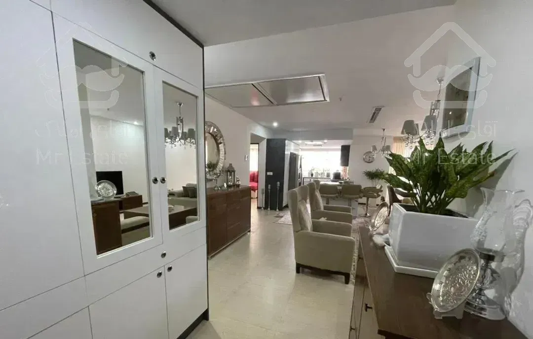 ۲۲۰متر ۳ خواب پنت هاوس ویو دریاچه چیتگر