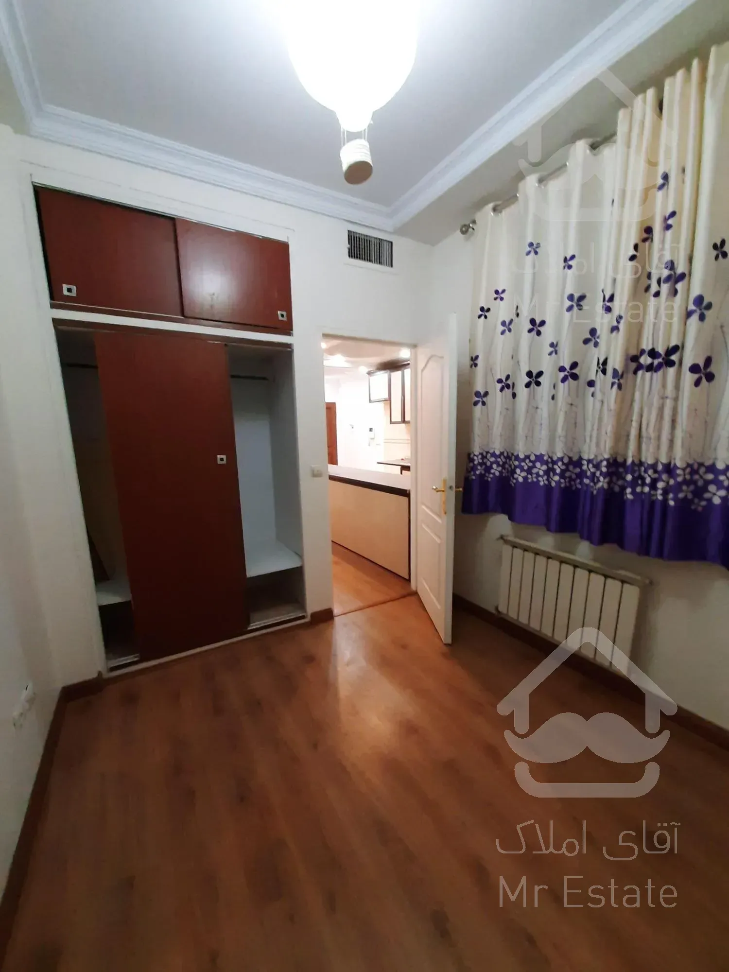 فروش ۵۹متری تراورتن سالن پرده خور