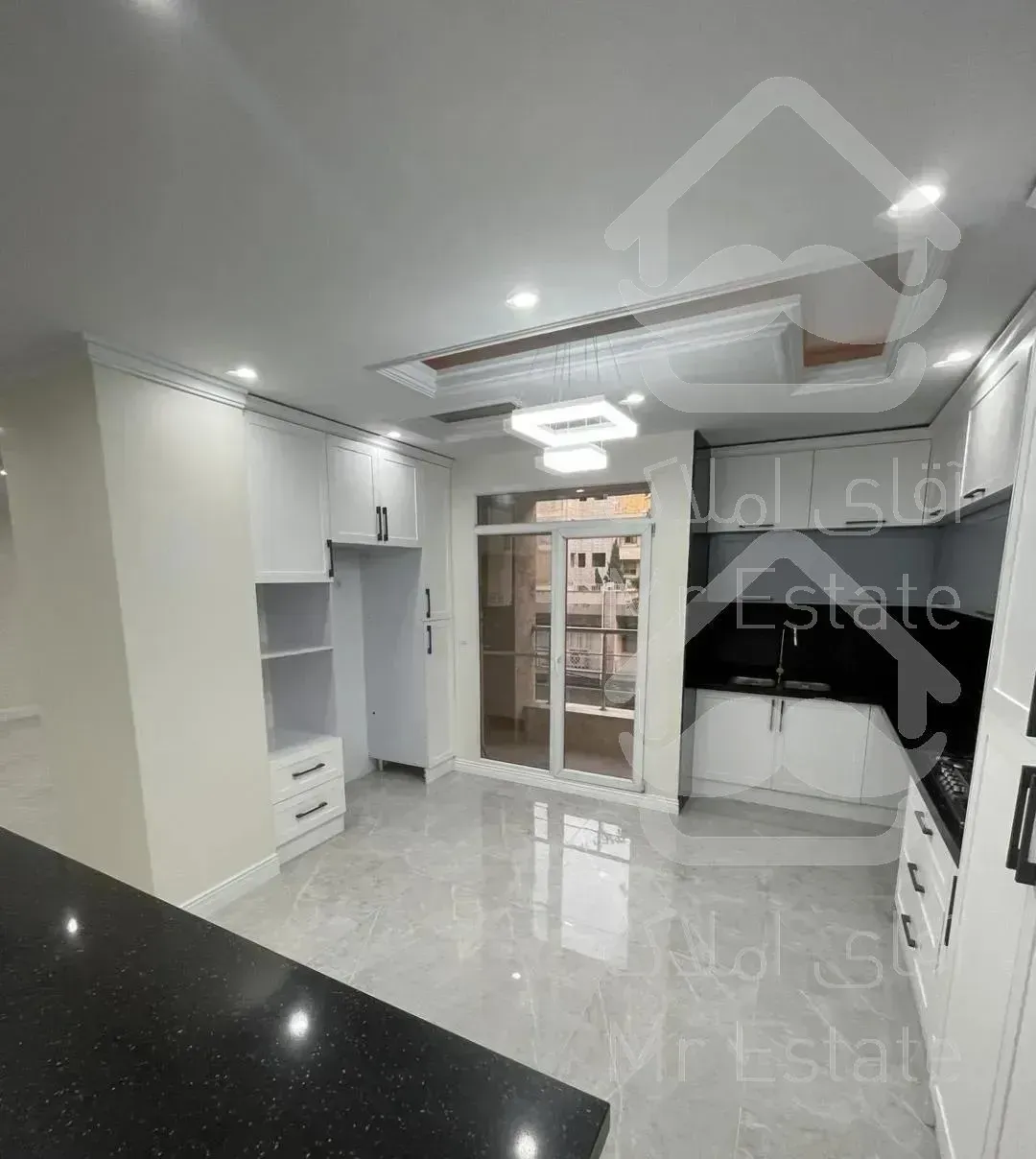 ۱۱۰متر/دوخواب/نوساز/تاپ لوکشین