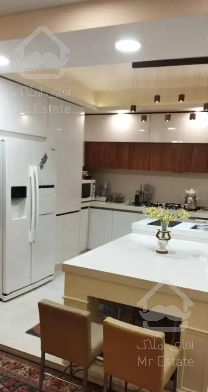 ۱۹۸متر/دربند/چهارخواب/فول بازسازی/روبه آفتاب