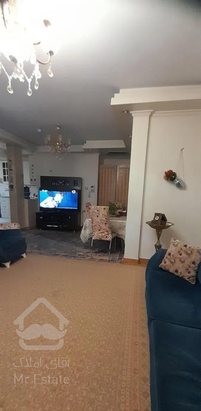 ۸۱/۵متر دو نبش دو بالکن جهت شمال غربی