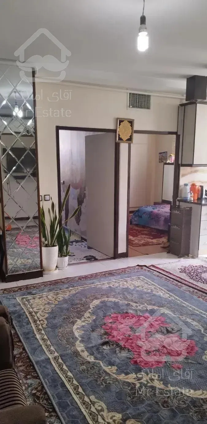 ۸۰ متر سنددار  آسانسوردار