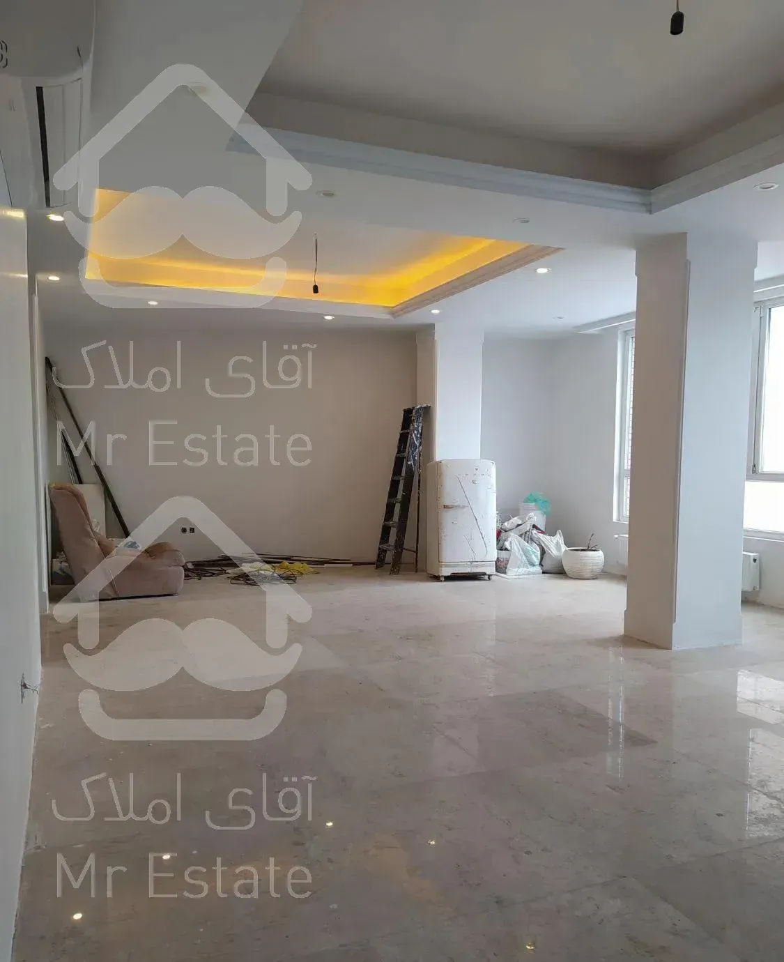 سالن وسیع و شکوهمند/ فرصتی کم یاب/ دربند ۱۱۰ متر