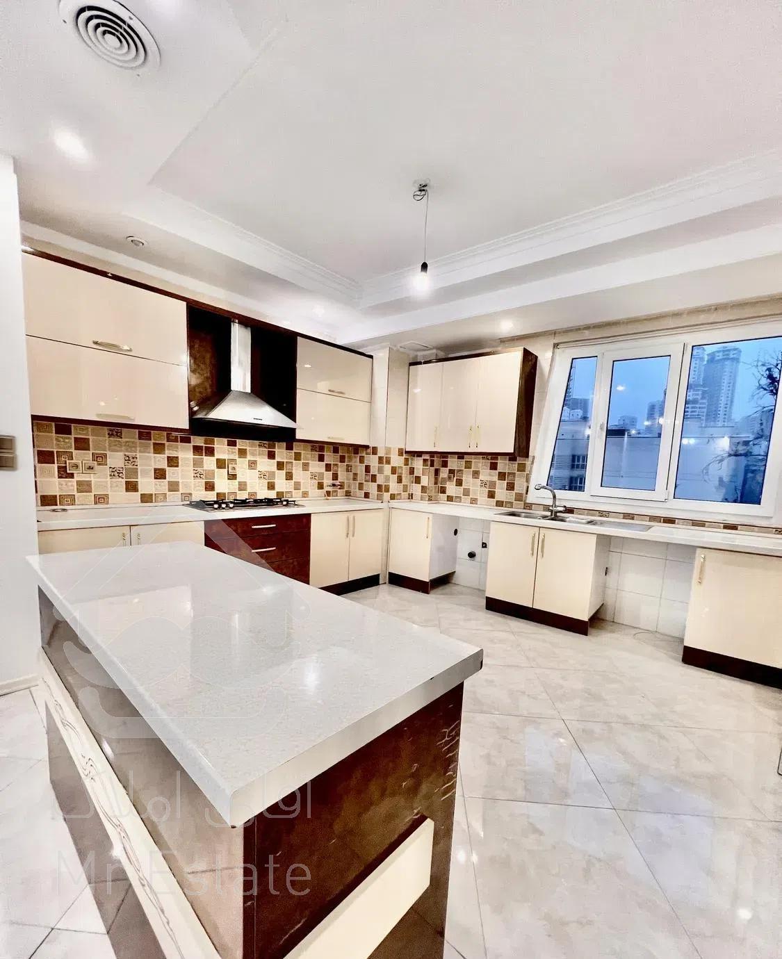 فرشته 180متر بازسازی شده*3خواب*استخر فعال