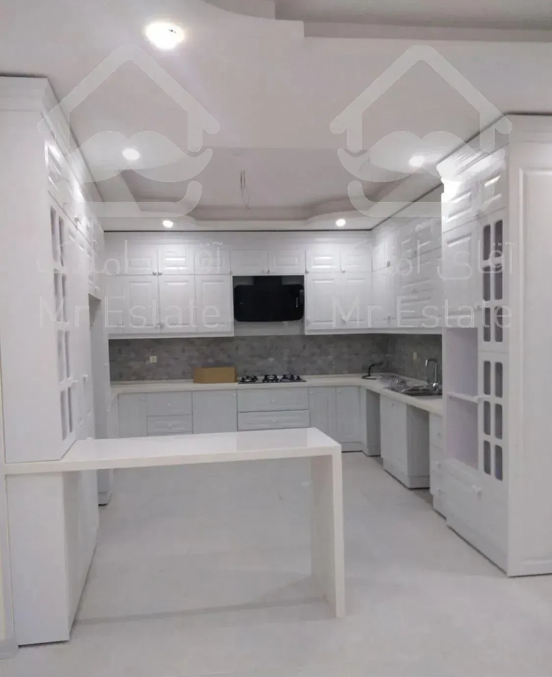 آپارتمان  صفر جمهوری کوچه شرق