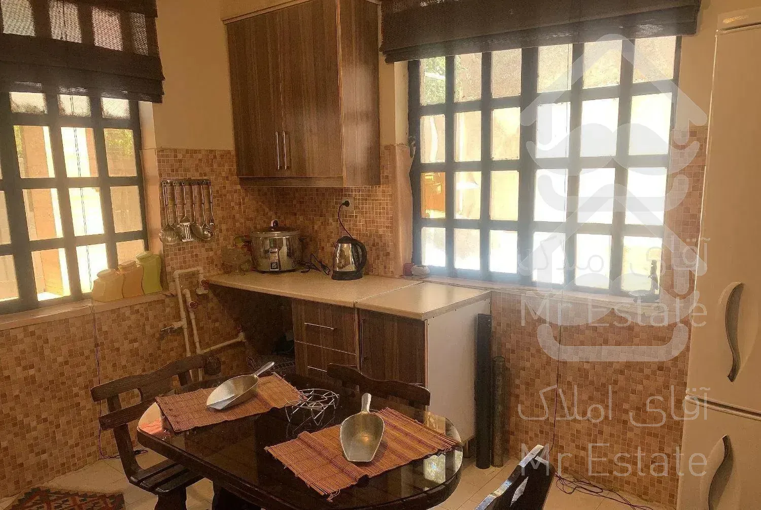 ۵۰۰متر خانه ویلای خیابان سپاه