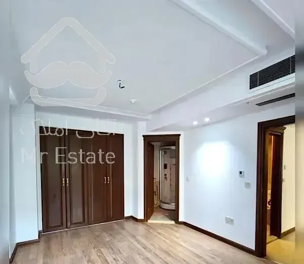 دنج شریعتی /۱۲۰ متری ۳ خواب /۲ پارکینگ سندی