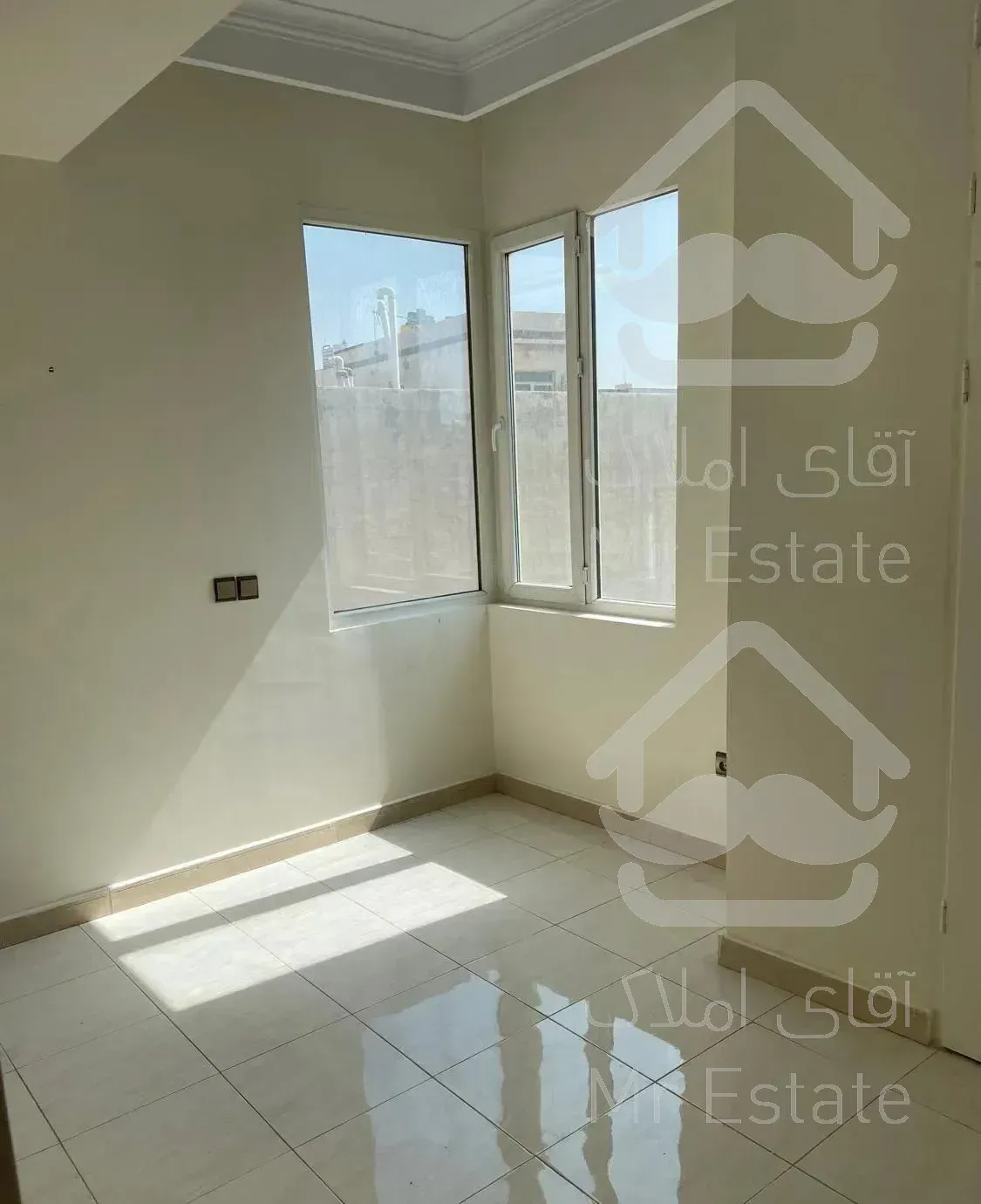 ۱۵۳ متر گلچین/ ۳ بالکن قابل جیدمان