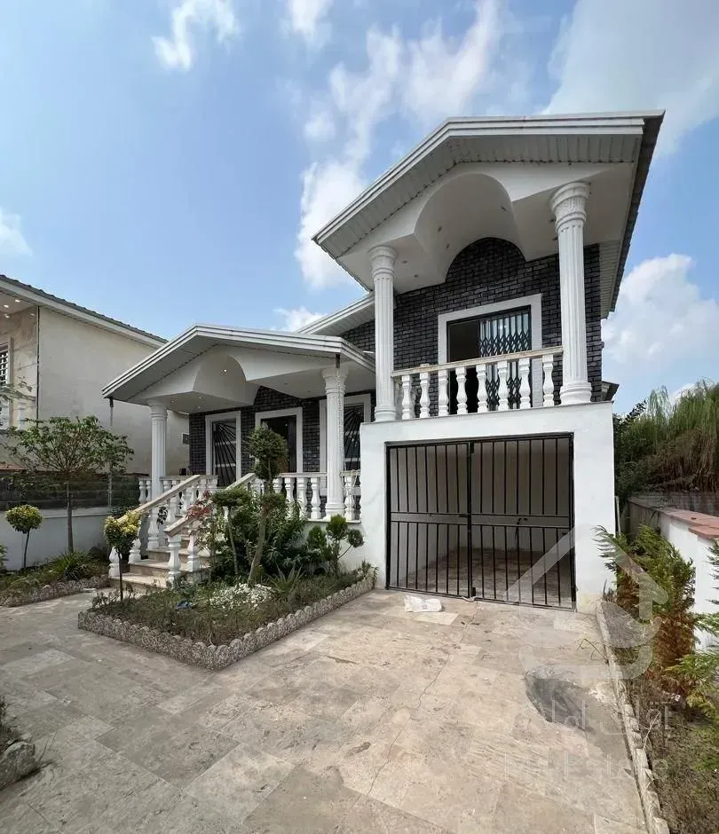 ویلا نیم پیلوت مدرن 220 متری شهرکی سندتک‌برگ