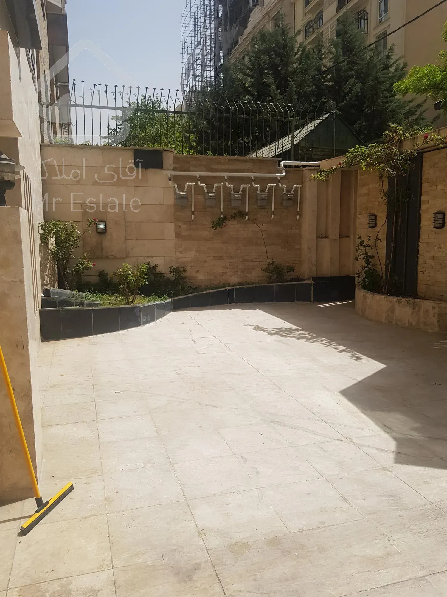 آپارتمان ۱۱۴ متری واقع در سعادت آباد