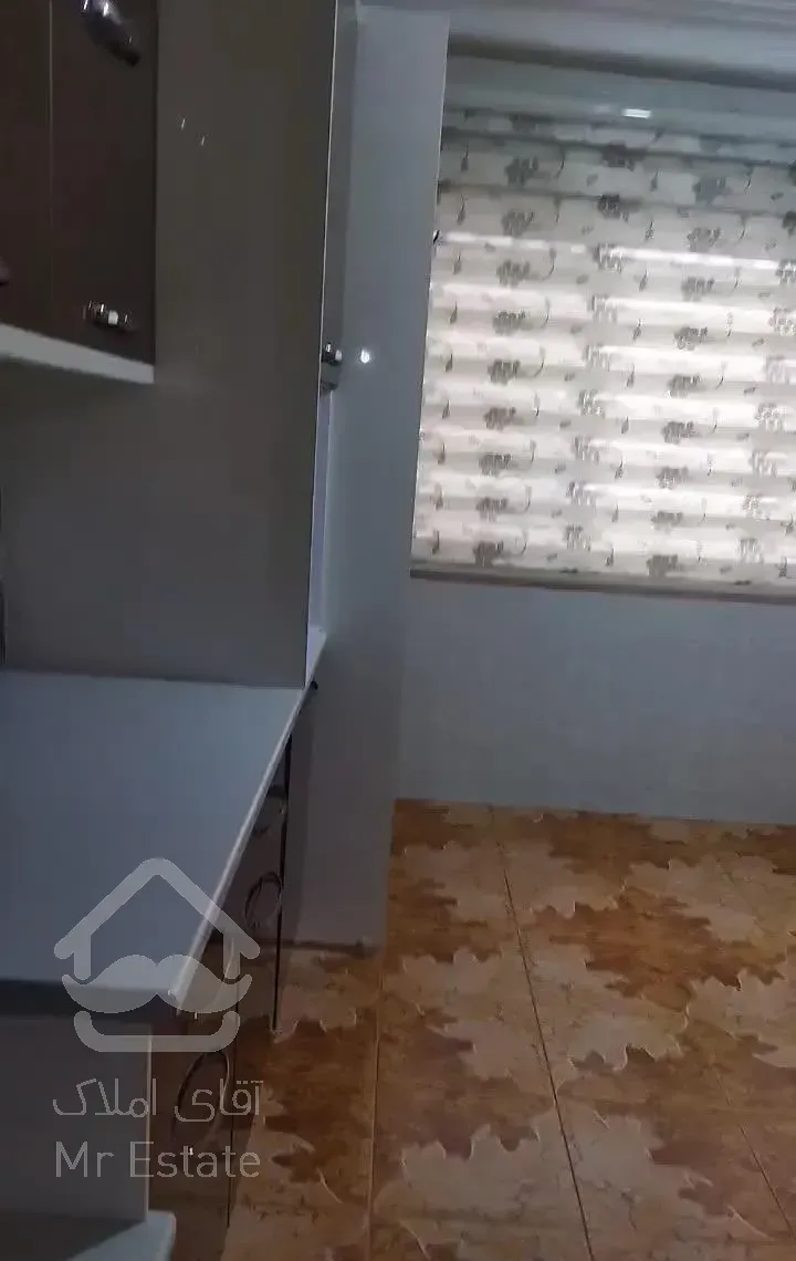 طبقه اول دو واحدی واقع در میدان علی خیابان چمران