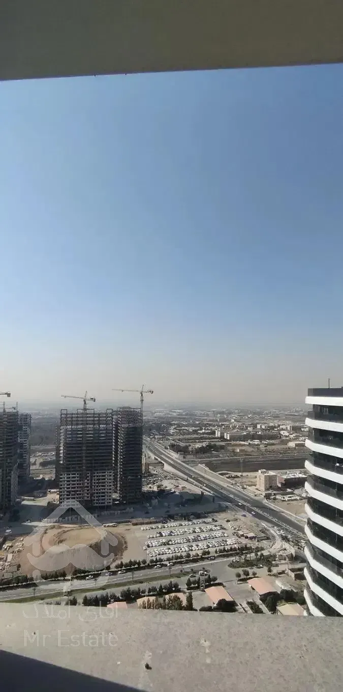 اجاره پنت ۲۶۰ متری B3 دریاچه چیتگر