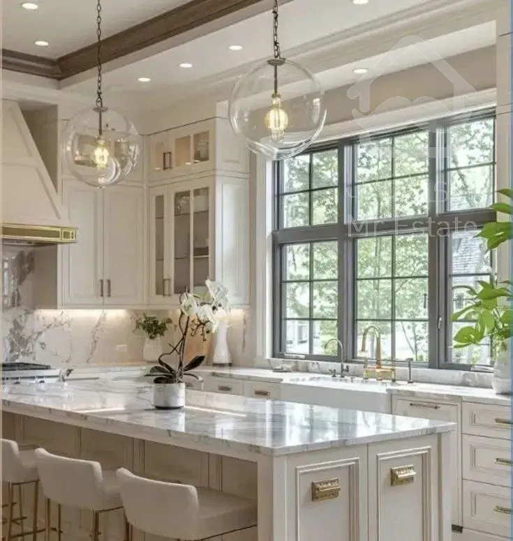 180متر دو نبش/معاد قبل فرهنگ/وکیل‌آباد/5سال ساخت