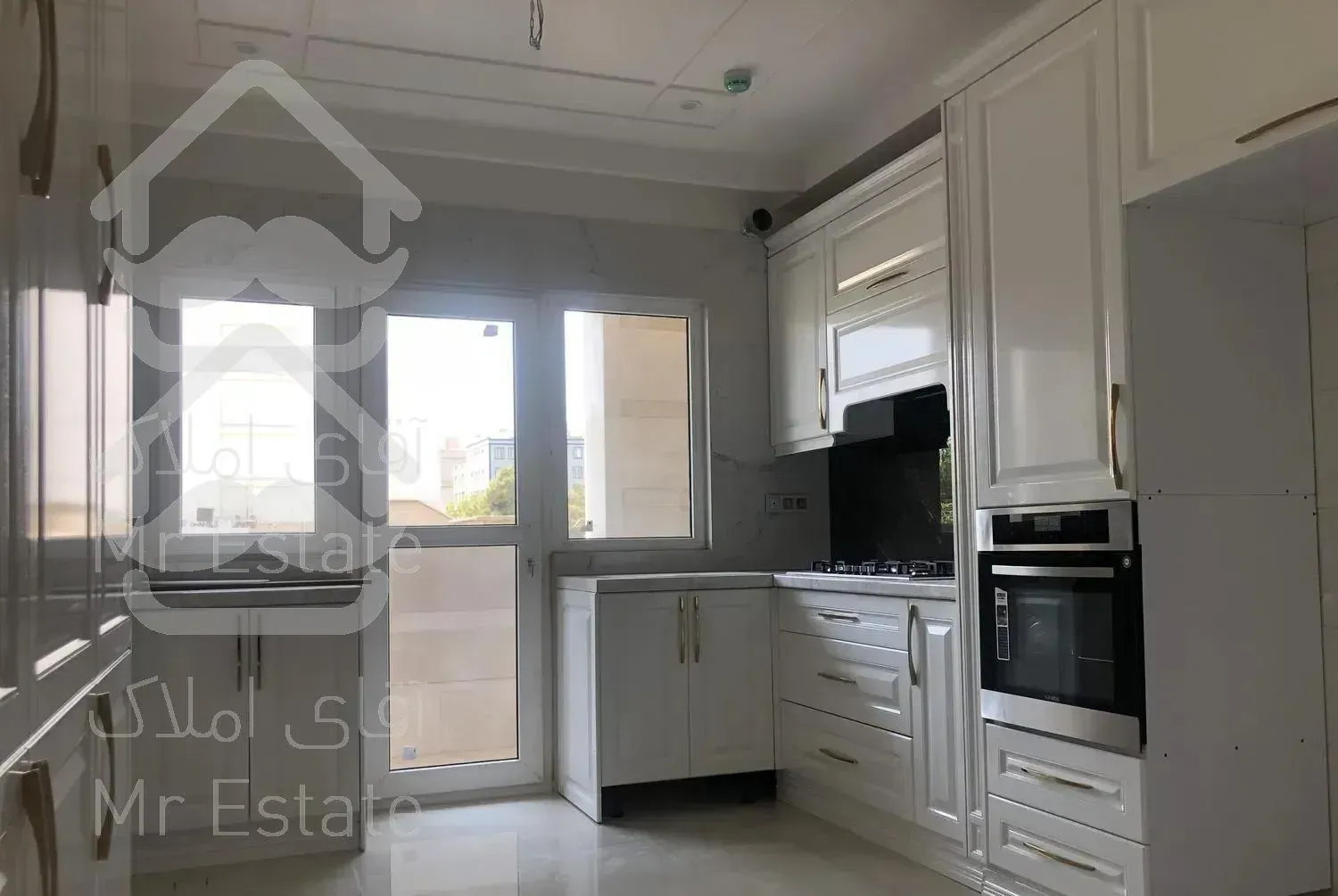 ۱۸۰متر تک واحدی