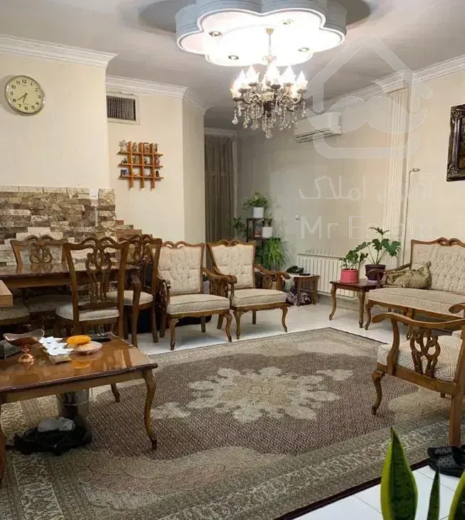 * ۵۴ متر فول امکانات خوش نقشه/ خیابان فرجام غربی *