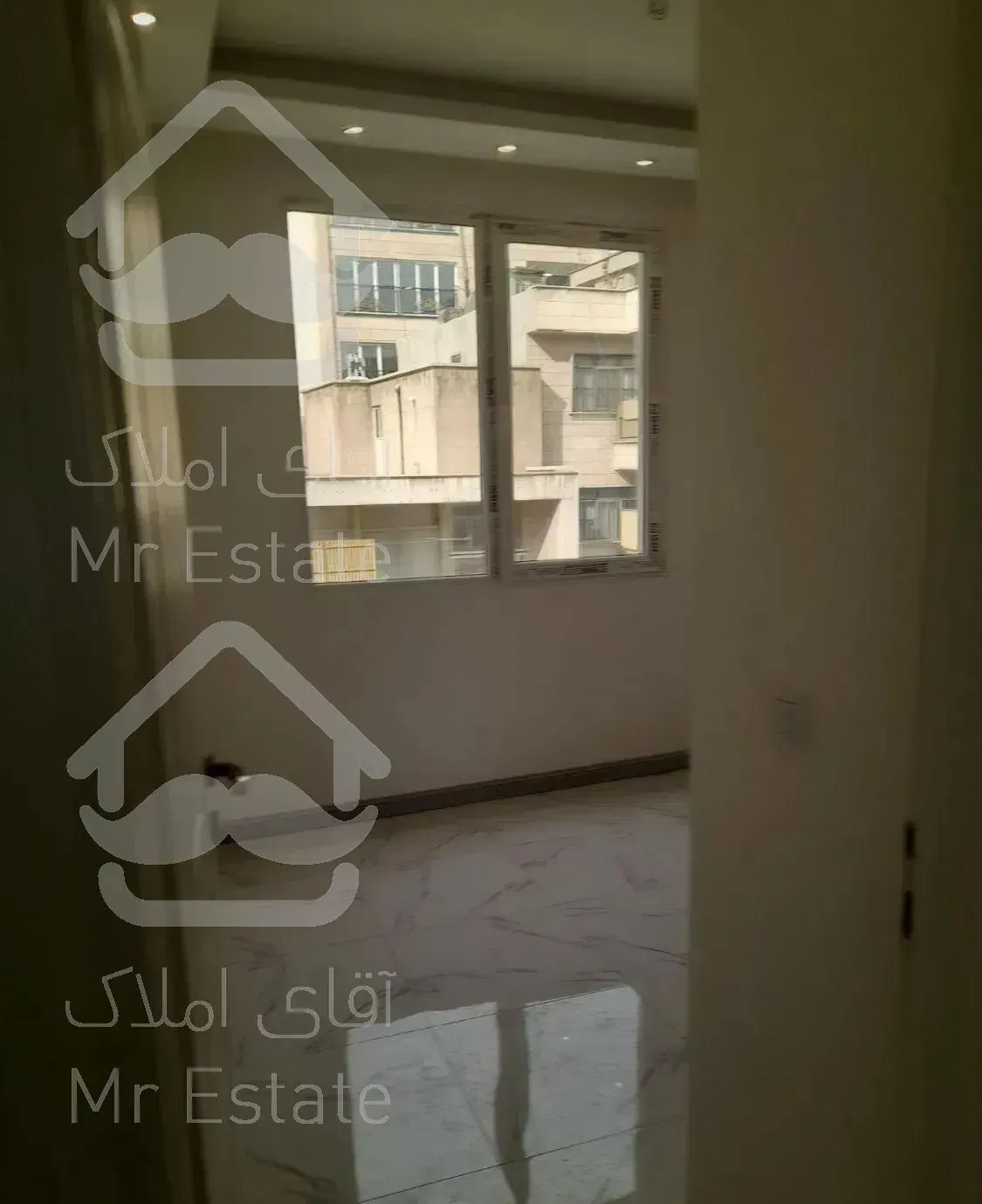 آپارتمان ۸۲متر نوساز تکواحدی فول ( خردمند شمالی )