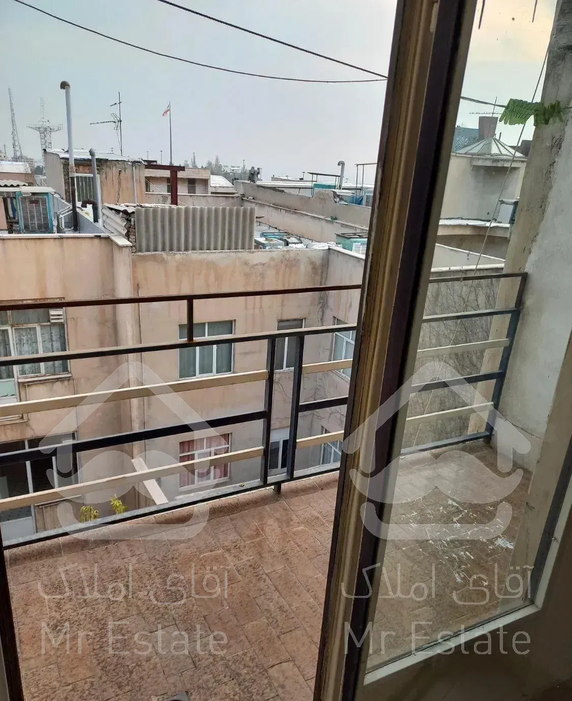 فروش آپارتمان ۱۱۸ متری شهرک مخابرات سعادت آباد