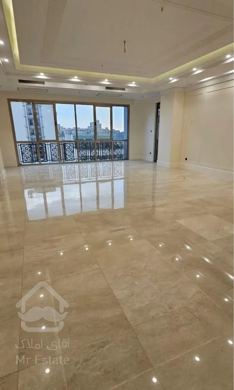 ونک شیراز شمالی(تکواحدی) ۲۰۰ متر  (۲پارکینگ باکس)