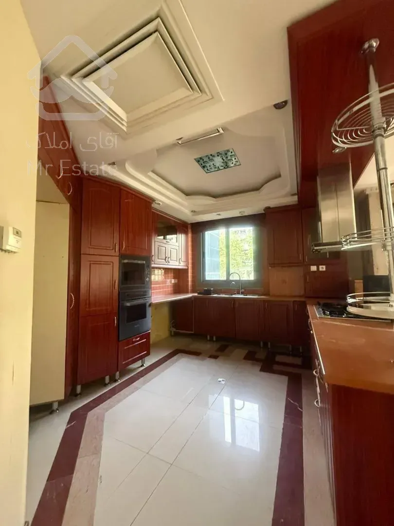 فروش اپارتمان 223 متری زعفرانیه