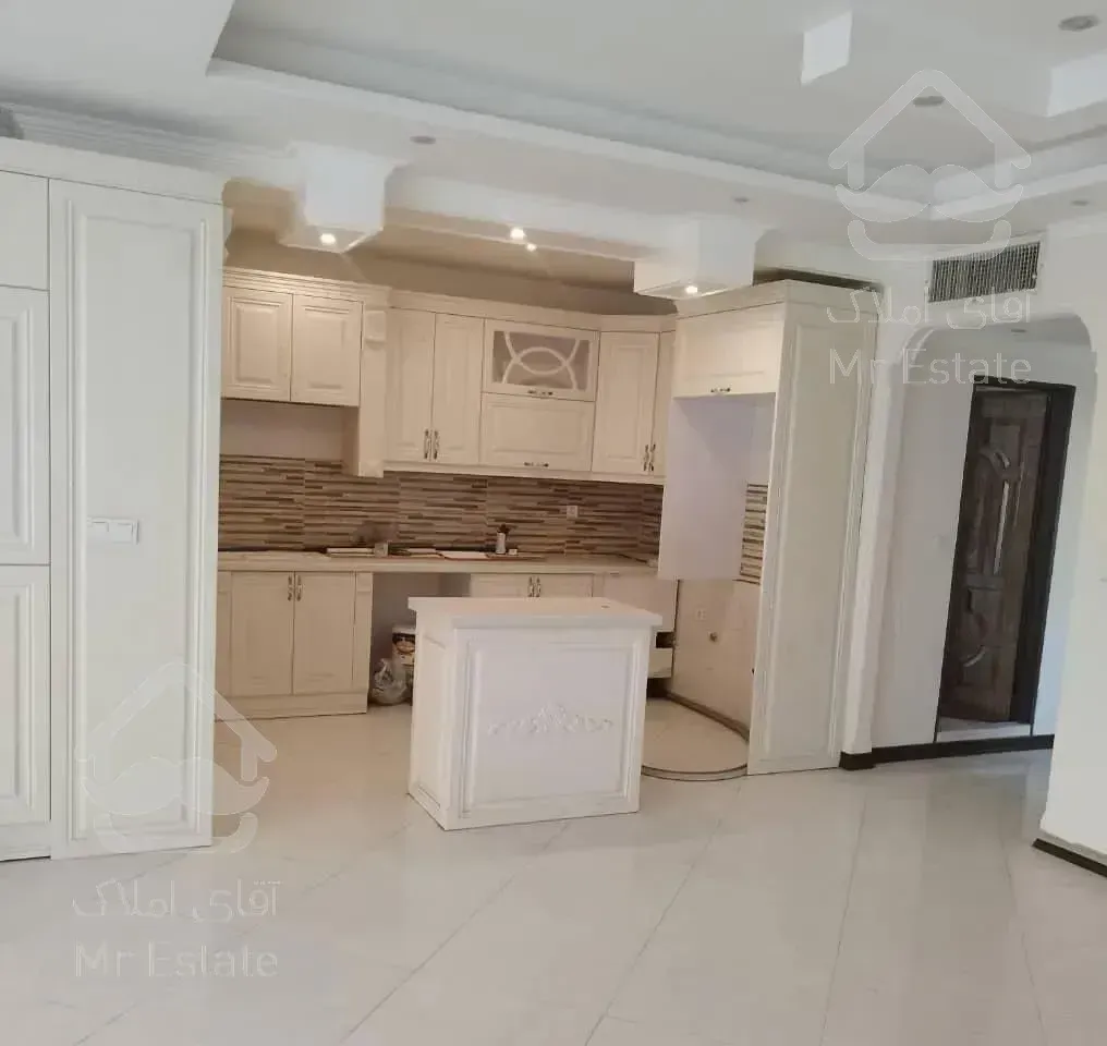 ویلایی ۱۱۰ متردو خواب شهرک گلستان بنفشه ها