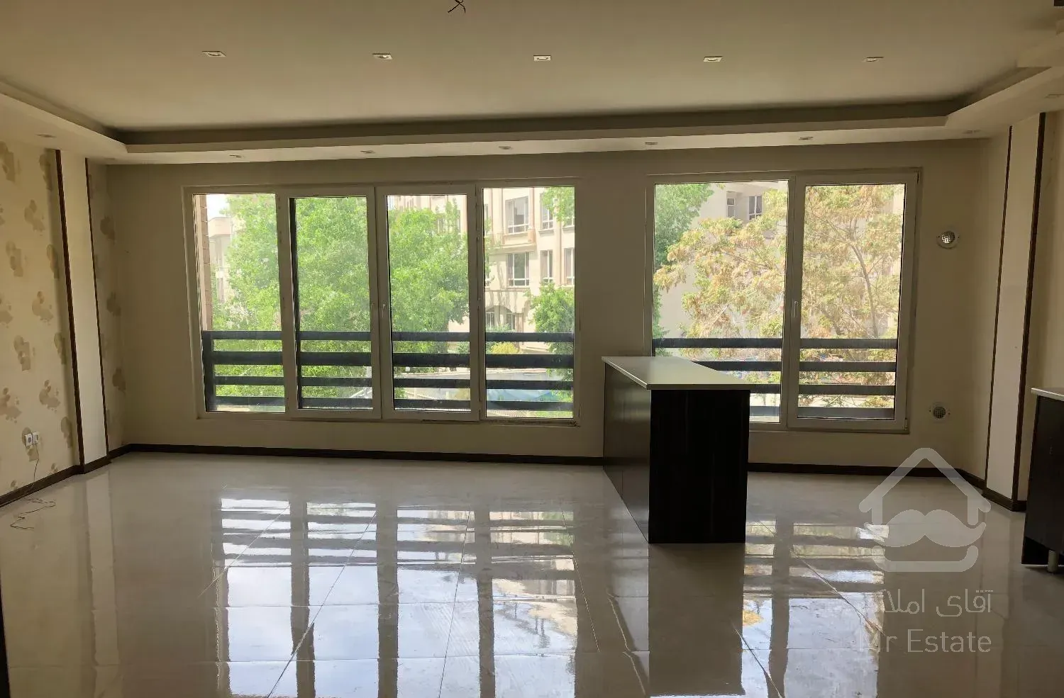 85متری خوش نور