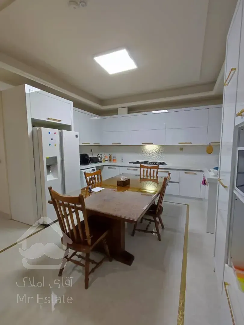 فروش اپارتمان 270 متری زعفرانیه