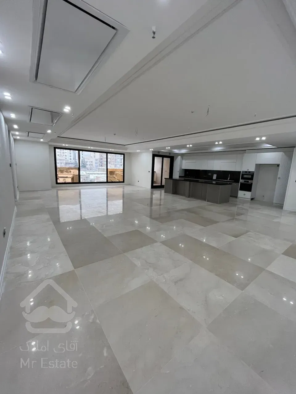 فروش آپارتمان 221 متری نیمه فرنیش رونیکاپالاس