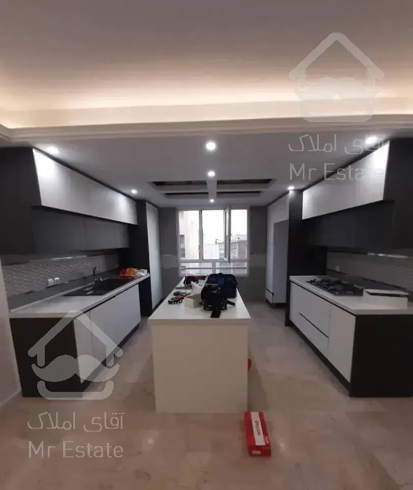 **آپارتمان ۷۳متری طبقه آخر **