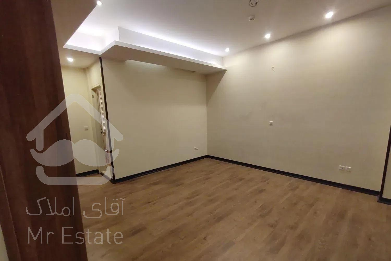 ۲۱۰ متر ، اندرزگو