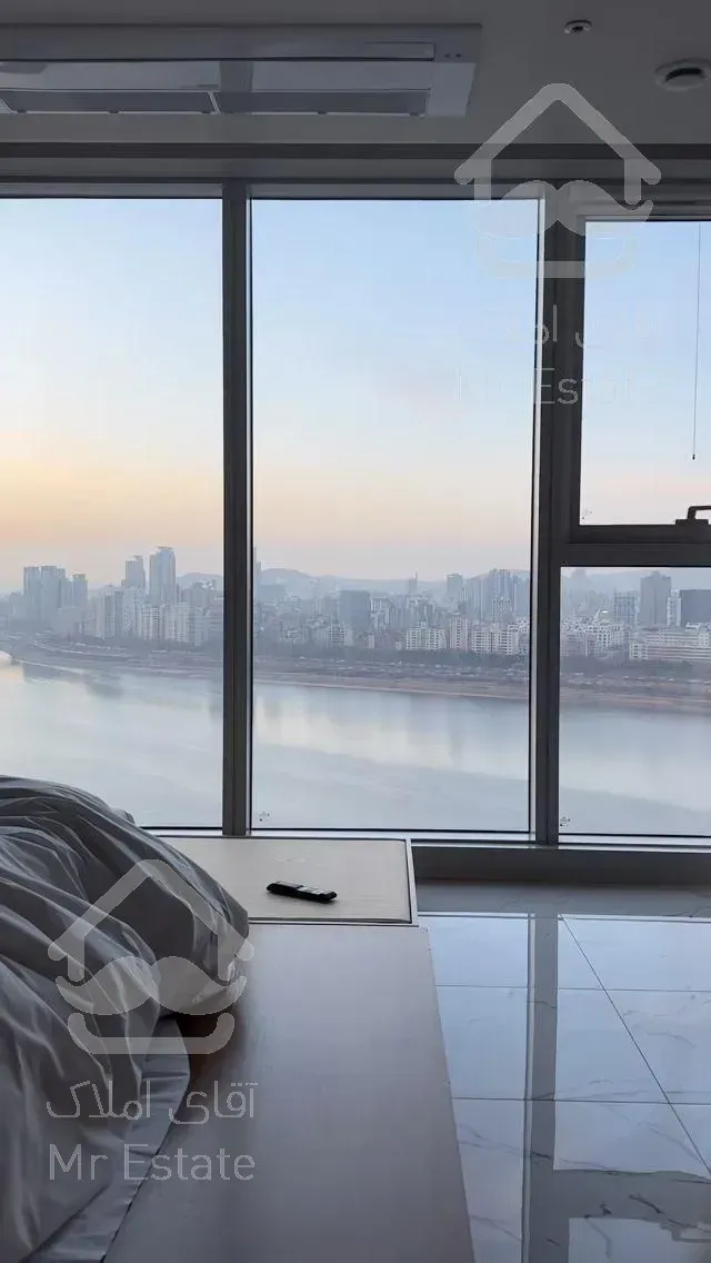 برج هایپرلوکس دریاچه