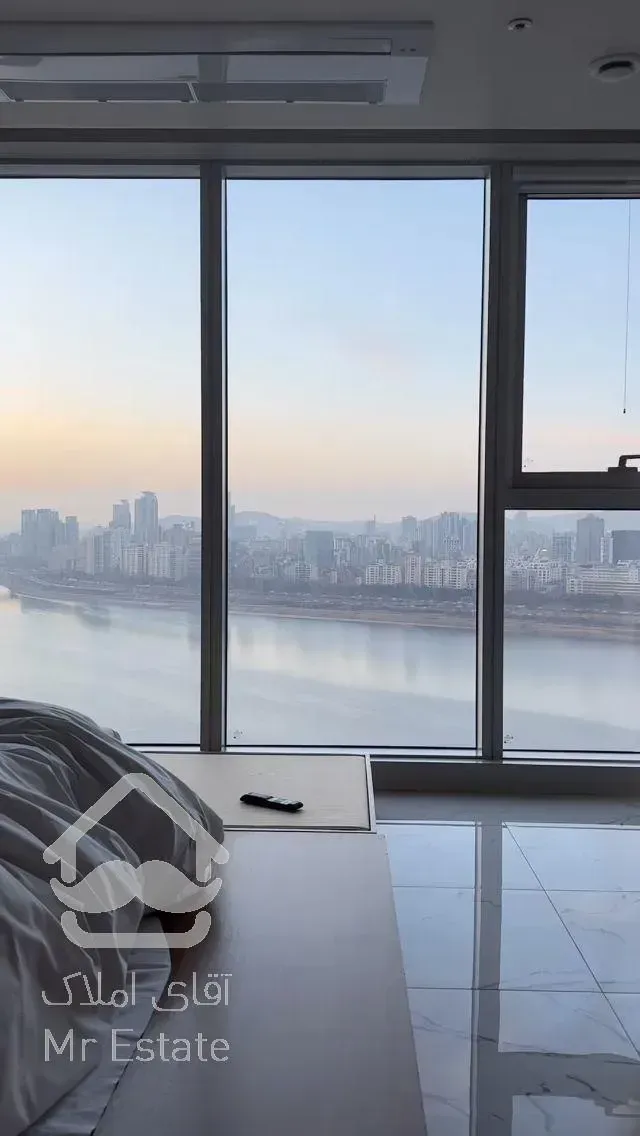 ثبت سهام ۴۰ متری در برج هایپرلوکس ساحل دریاچه چیتگر