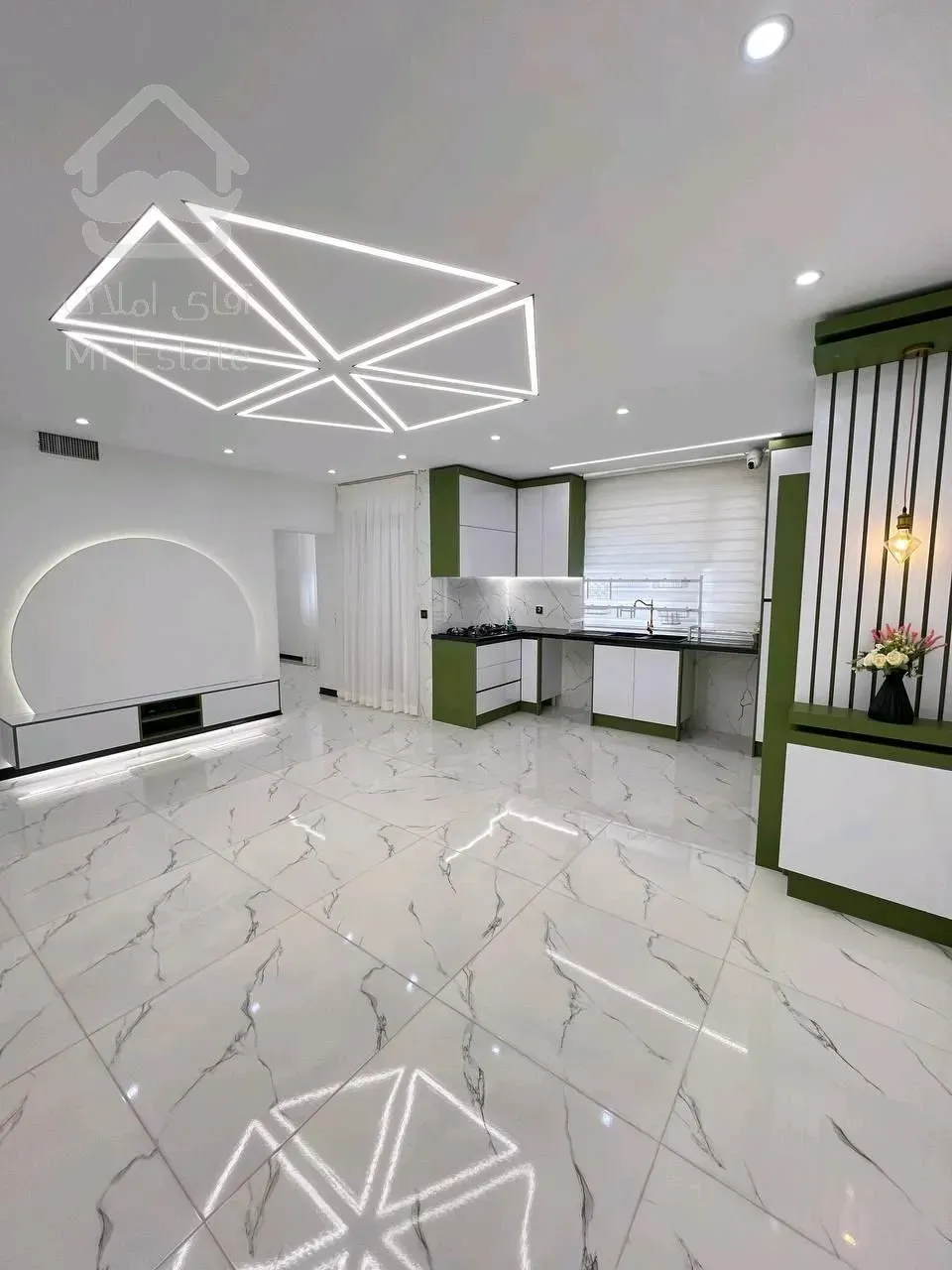 104متر/سالن و اتاقها پرده خور/۴باغ شرقی