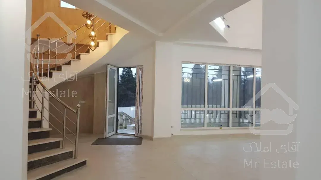 فروش ویلا تریپلکس فول امکانات