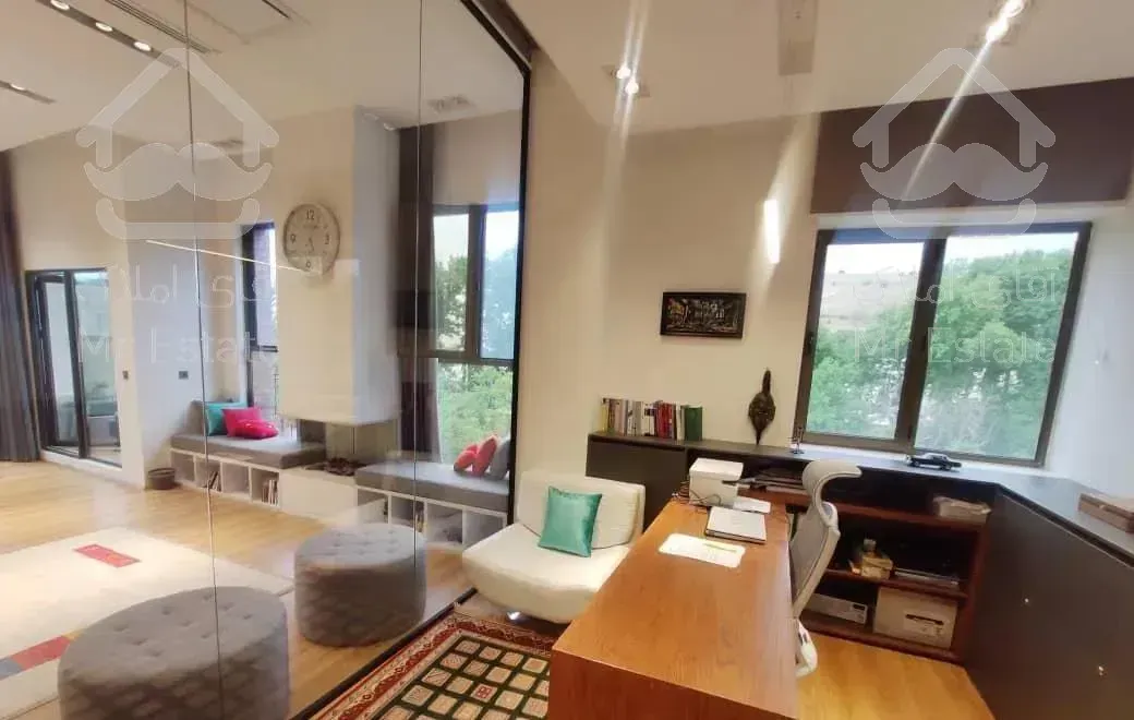 فروش ۱۳۰ متر آپارتمان مشرف به دره درکه