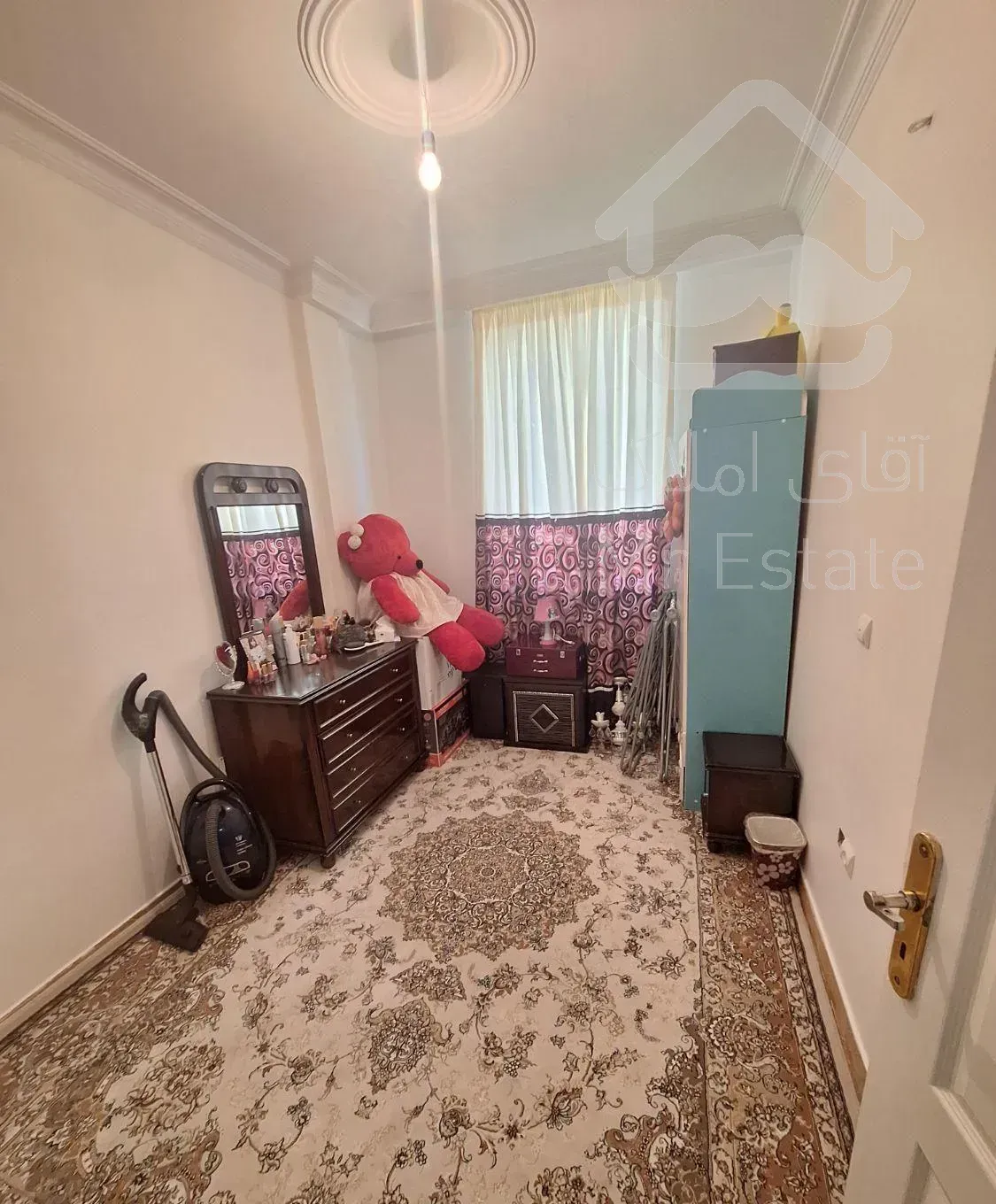 ۶۵متر ۱خوابه پارکینگ انباری