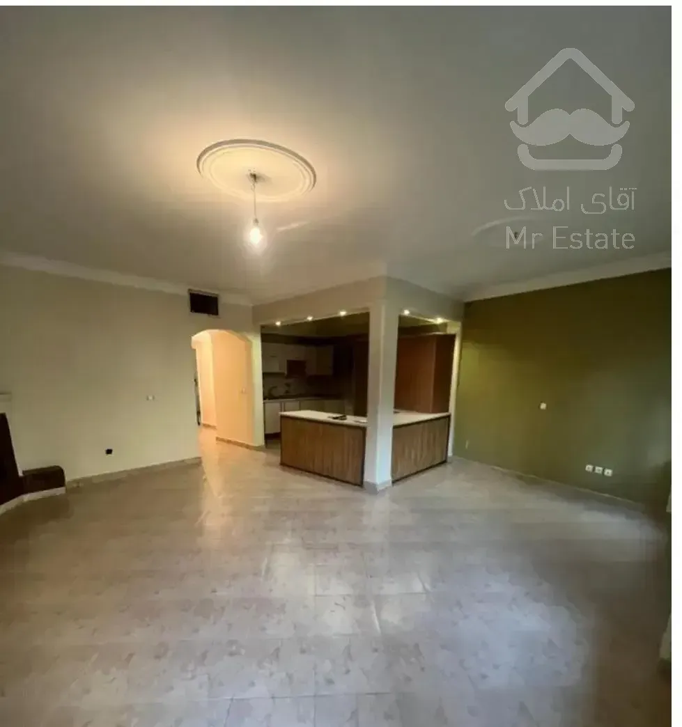 آپارتمان ۱۰۵ متری در قلهک۲ خ/۵۰ متر قدرالسهم