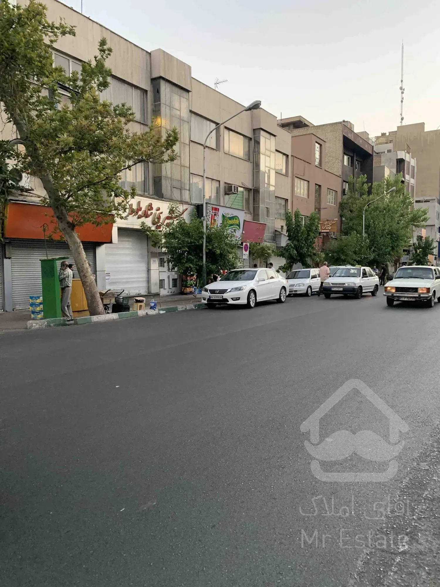 رهن و اجاره مغازه جنب مترو براي تمام مشاغل