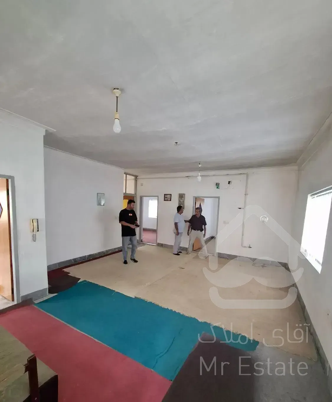 فروش یک واحد مسکونی ویلایی