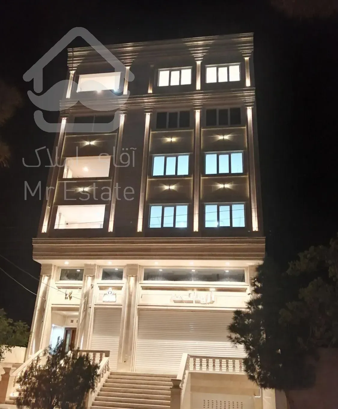 آپارتمان روبروی مهمانسرا (فروشگاه آرمانی)