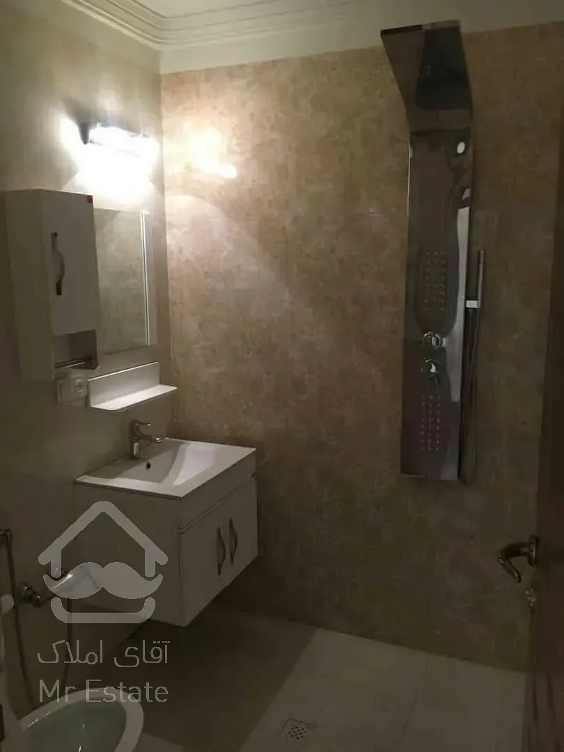 اپارتمان ۱۲۷متری فردوس شرق