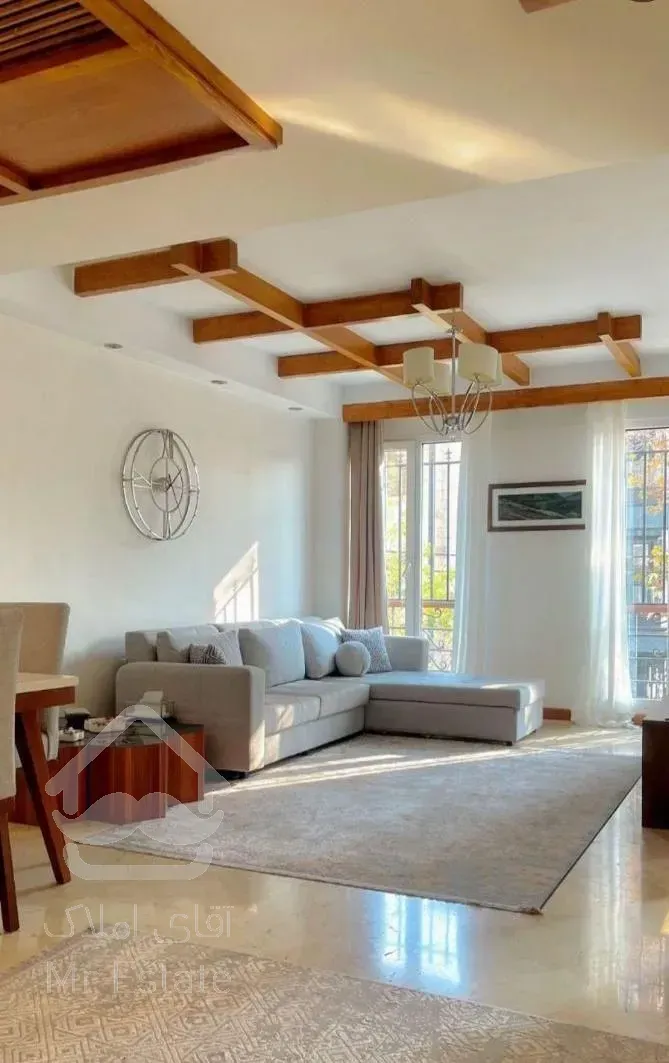 ۵۵متر/سالن پرده خور/تراورتن/رو به افتاب