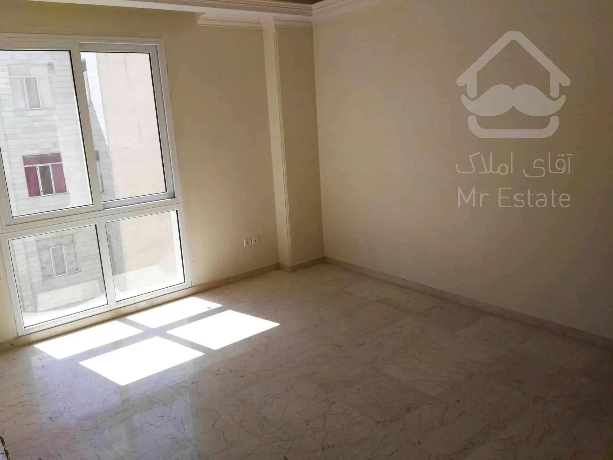 اجاره سند اداری 125متری صادقیه