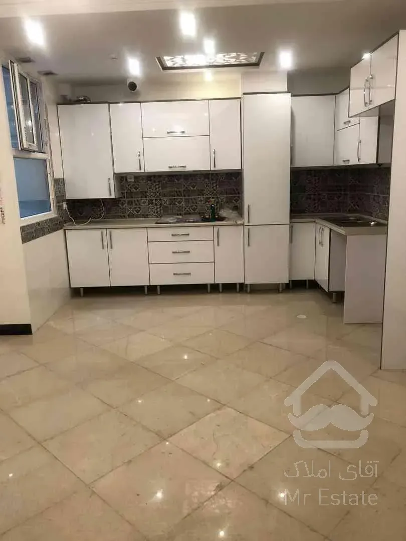 ۴۸ متری شیک و نقلی